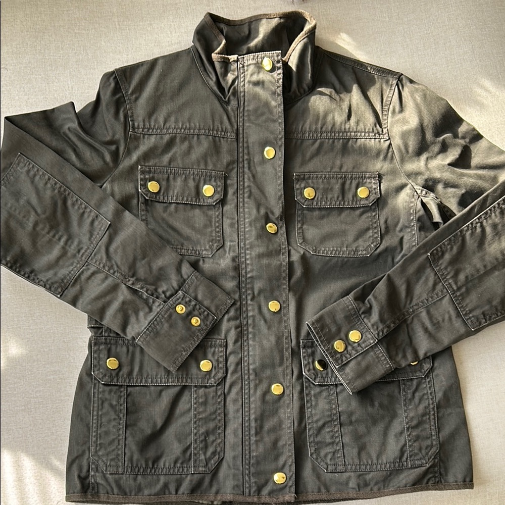 Stylish Military Green Jacket with Gold Accents